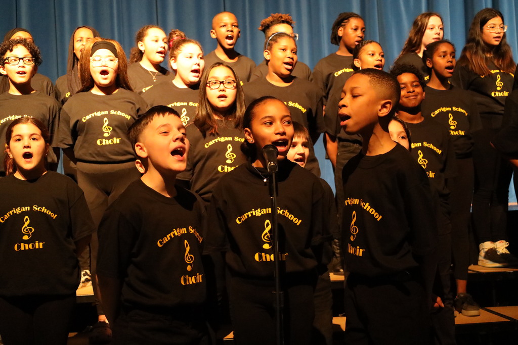 5th grade chorus singing